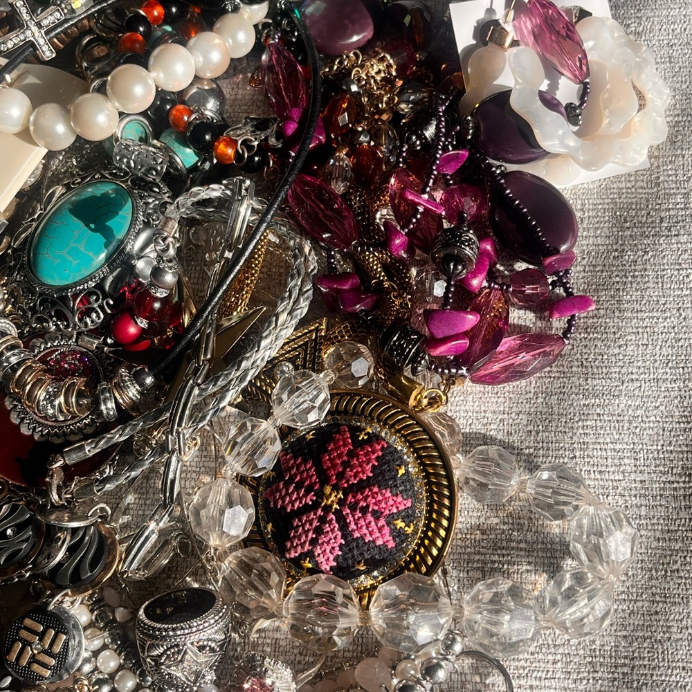 Colorful Beaded Jewelry Assortment - Picture 7 of 12